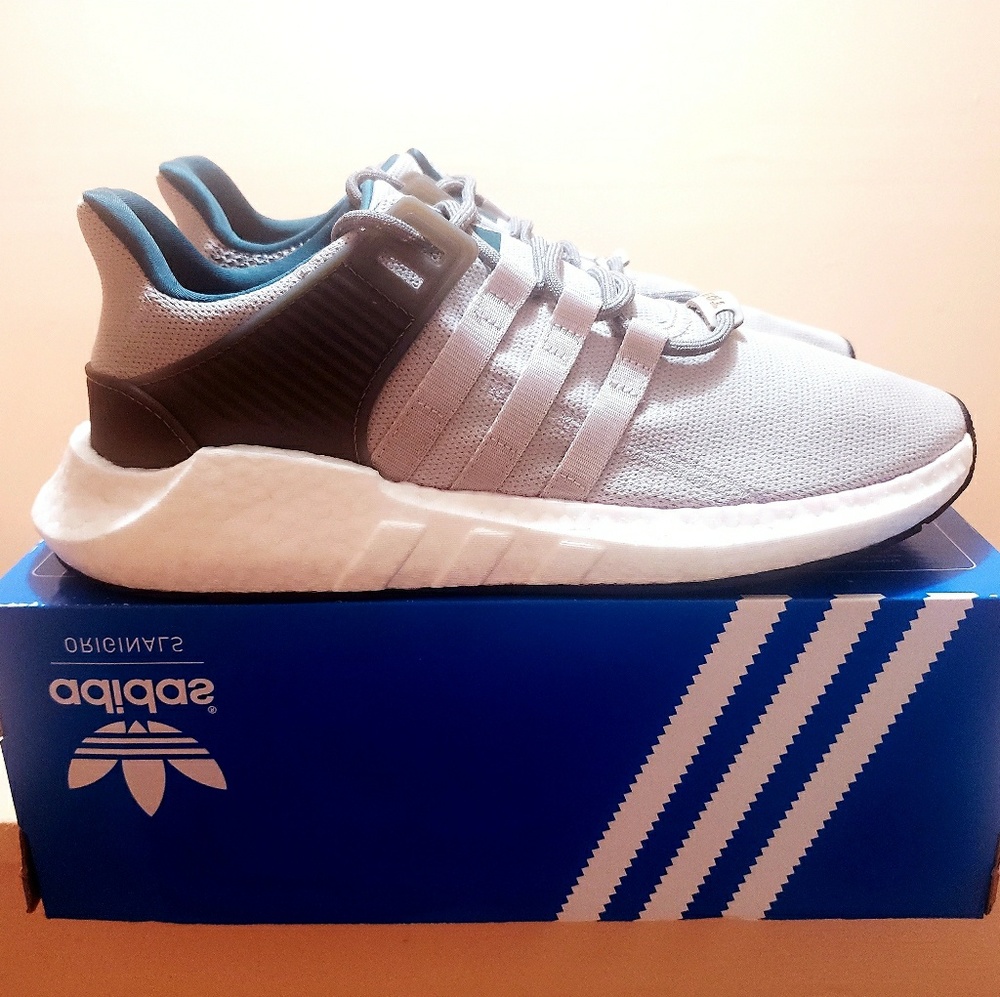 Mens sneakers adidas size: 10, 10.5 & 11